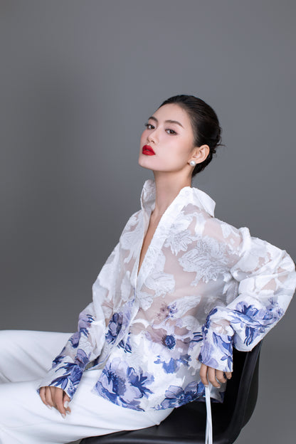 Side view of Hallie oversized top with dropped shoulders and relaxed fit